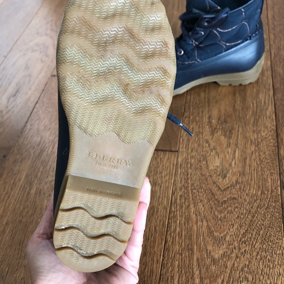 Girls Sperrys, size 1. In great shape and ready for the fall/winter weather! - Picture 4 of 4